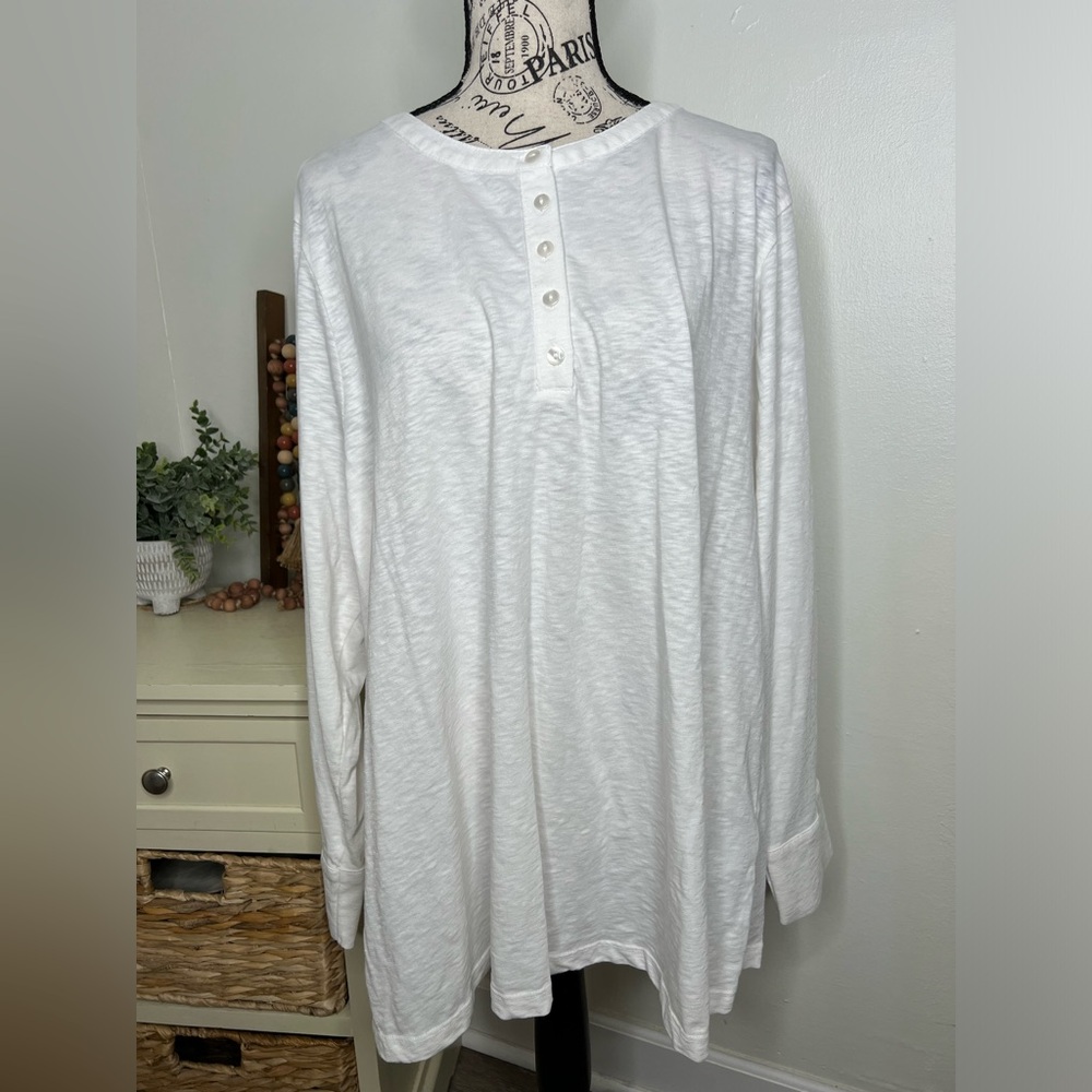 Brand New-Karen Scott Henley Top